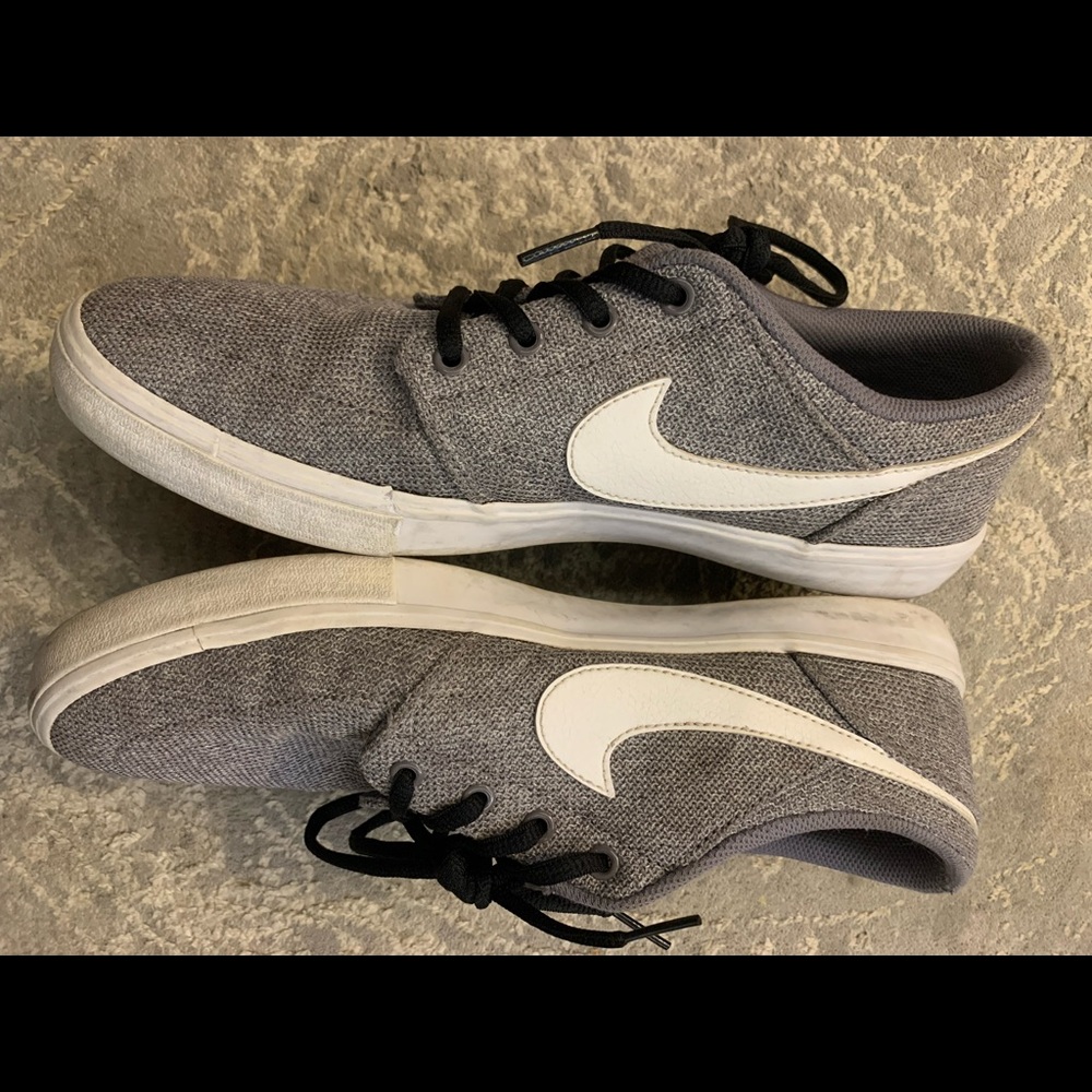 NIKE sb Grey Size 9